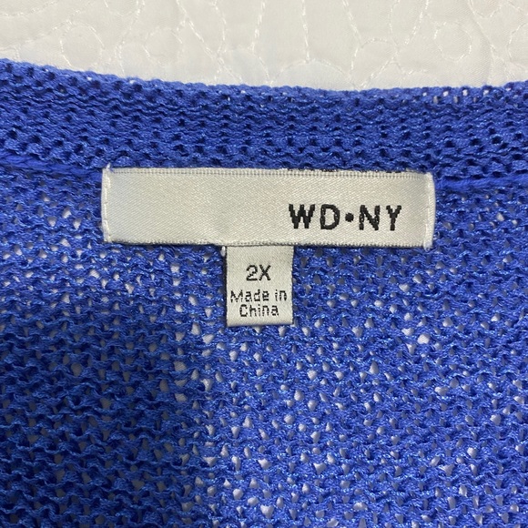 Blue knit top - Picture 3 of 3